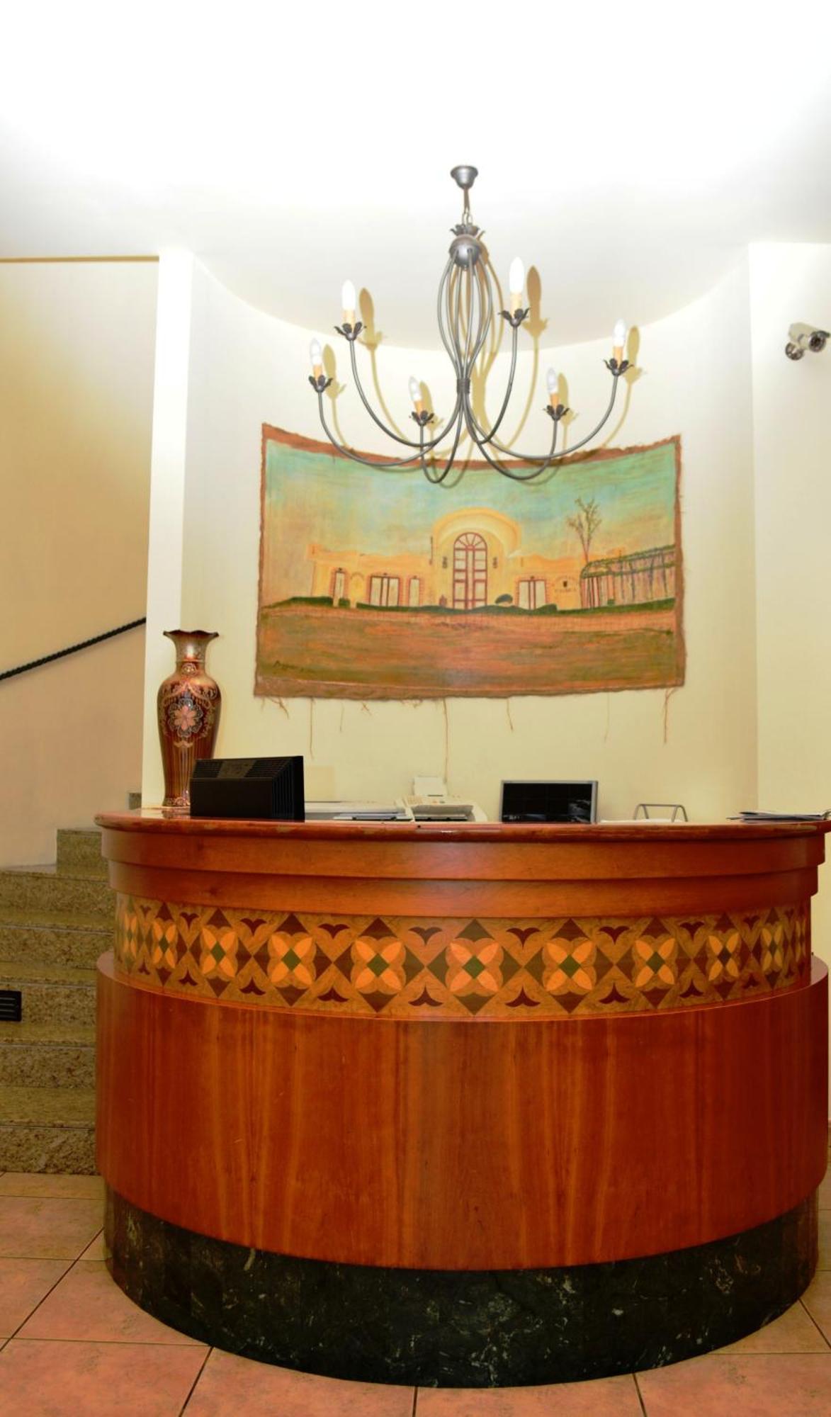 Hotel Il Cavaliere Сарно Екстериор снимка