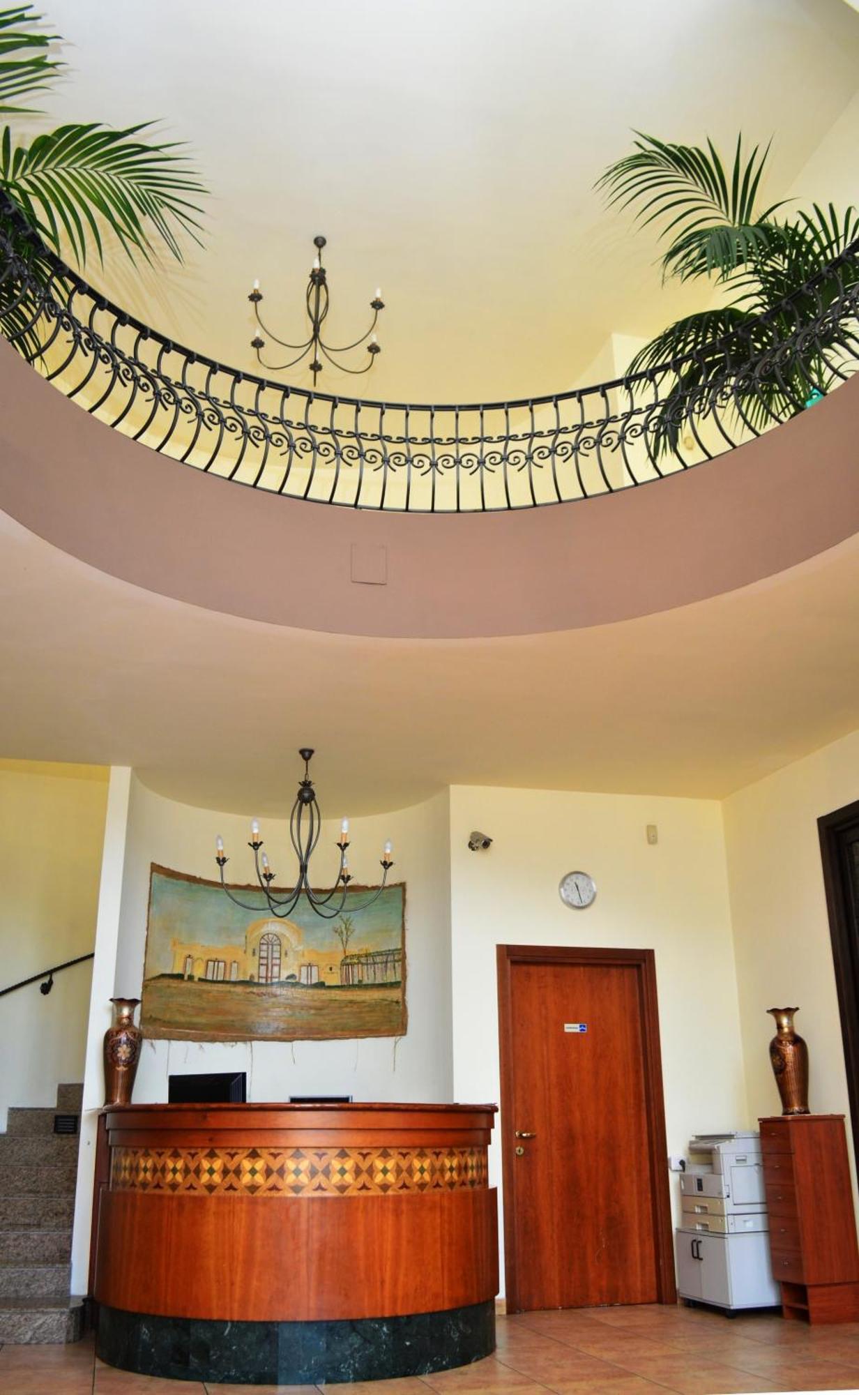 Hotel Il Cavaliere Сарно Екстериор снимка
