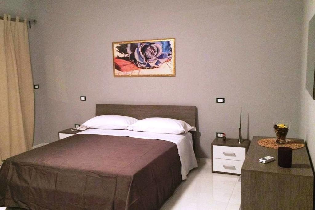 Hotel Il Cavaliere Сарно Екстериор снимка